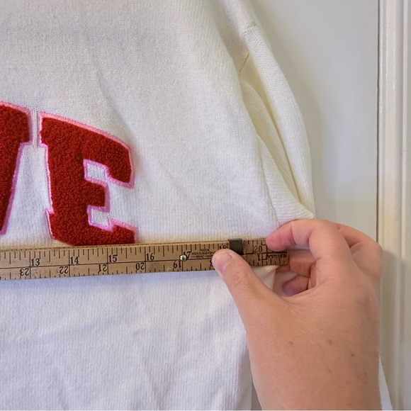 32 Degrees Cozy White and Red Crew Neck Sweater - Picture 10 of 10